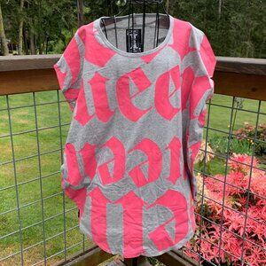NWT Giordano HELLO QUEEN Women's size Large Grey Tee with Pink Letters